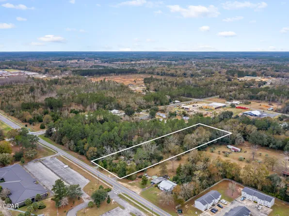 788 Hoyt St, Chipley, FL 32428