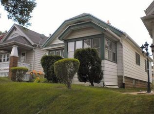 3827 N 9th St, Milwaukee, WI 53206