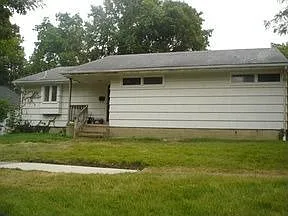613 W Union St photo 1