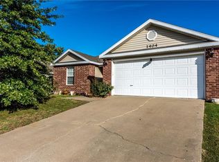 1404 Sunrise Cir, Siloam Springs, AR 72761
