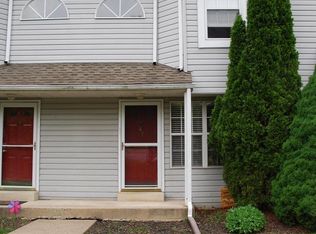 47 Old Mill Ln, Holland, PA 18966