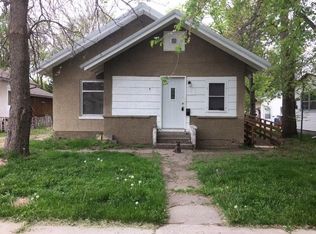 416 W 10th Ave, Mitchell, SD 57301