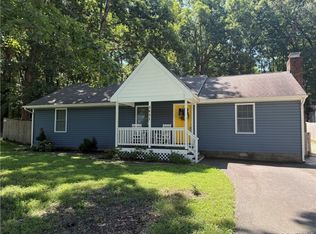 3831 Wood Dale Rd, Chester, VA 23831