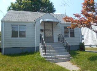 35 Newport Ave, Stratford, CT 06615