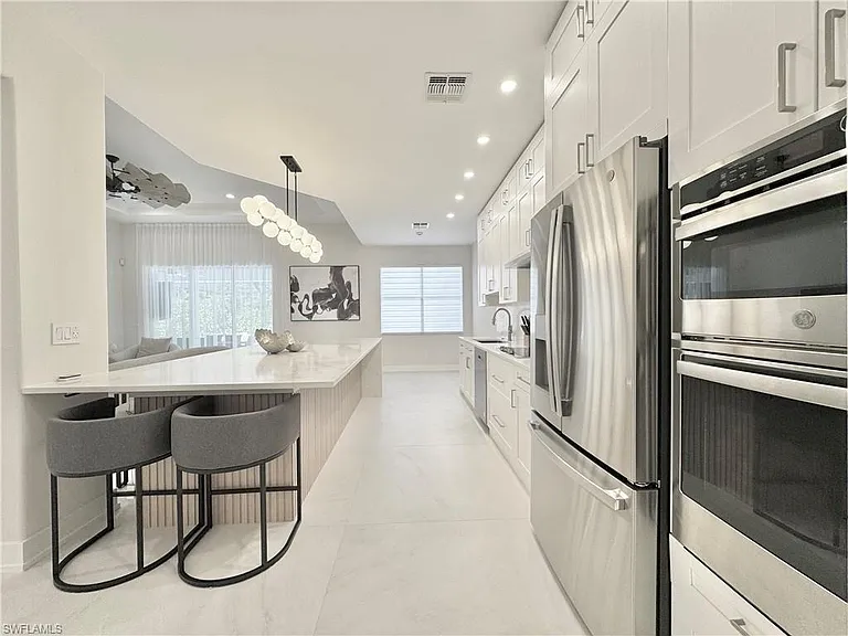 12667 Biscayne Ct — Photo 16