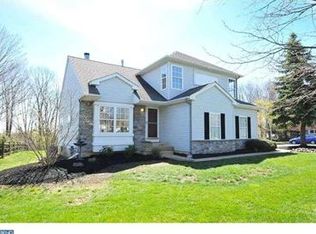 2248 Forest Glen Dr, Warrington, PA 18976