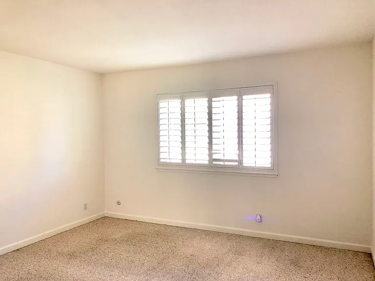 2458 W Bayshore Rd #7 — Photo 9