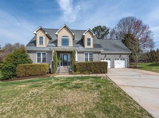 9120 Butterfly Ct, Gastonia, NC 28056