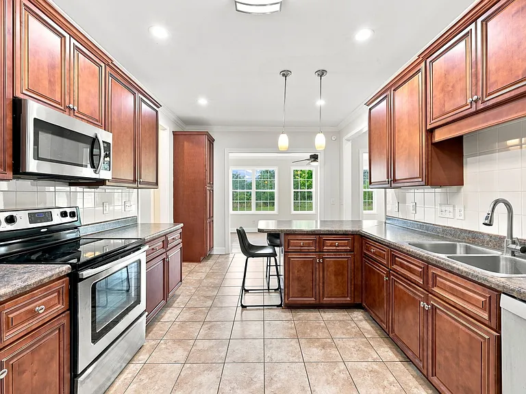 494 Asset Pkwy — Photo 24