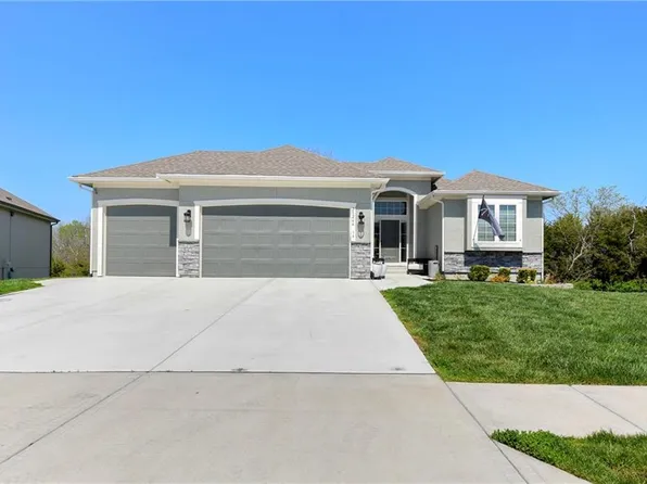 25264 W 147th Ct, Olathe, KS 66061