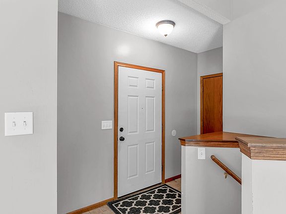 4th image of 1519 W Basswood Dr
