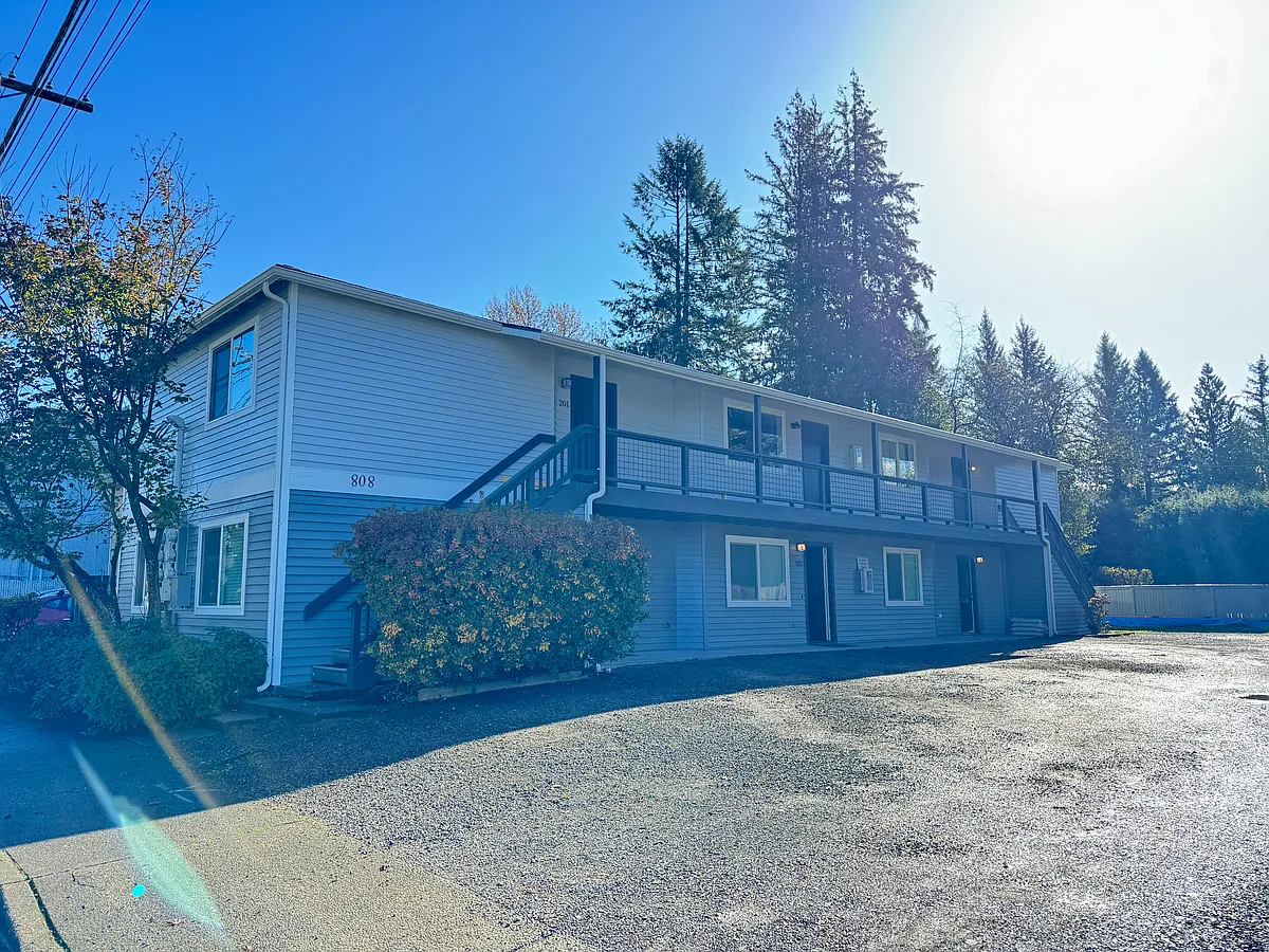 Building Photo - 808 Main St #203
