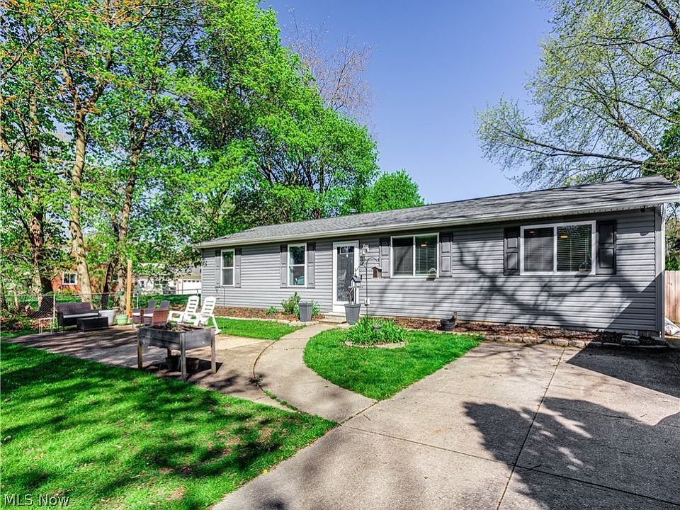 1st image of 43 E Ingleside Dr