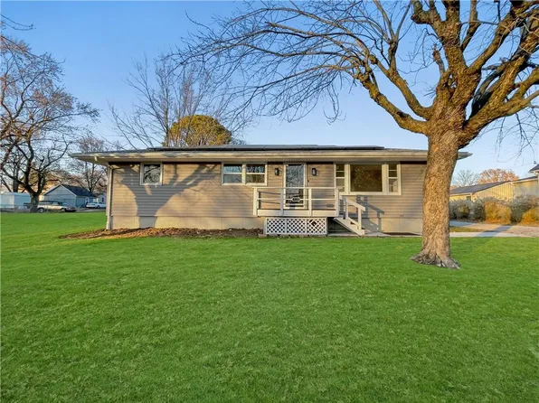 308 SW 7th Ter, Concordia, MO 64020