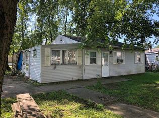 2221 S 1st St, Terre Haute, IN 47802