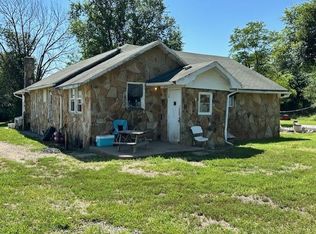 12074 S 1600th Rd, Nevada, MO 64772