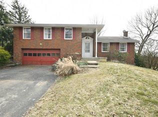 1526 Scenery Ridge Dr, Pittsburgh, PA 15241