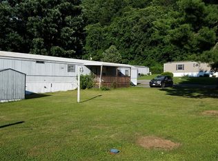 502 Weeping Willow Ln, Elliston, VA 24087