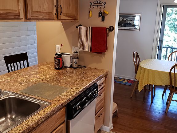 4th image of 2700 N Shore Dr Unit M27a