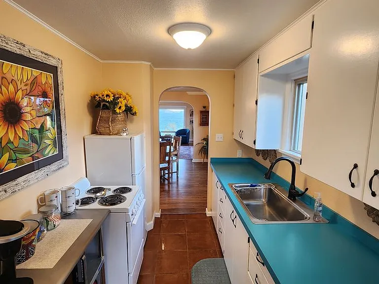 901 4th Ave E #2 — Photo 5