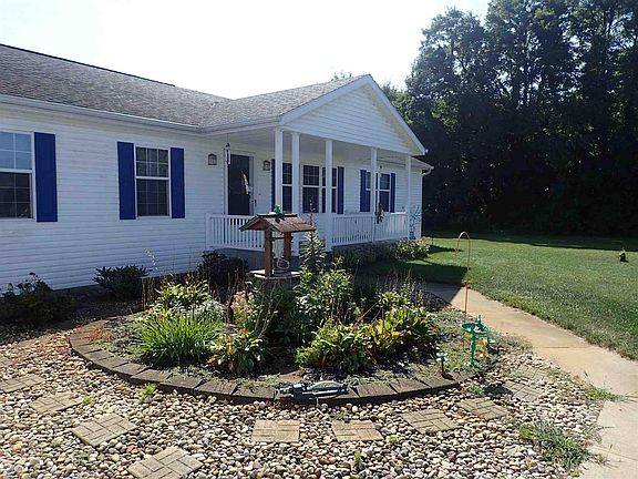 2nd image of 29946 Roscommon Dr