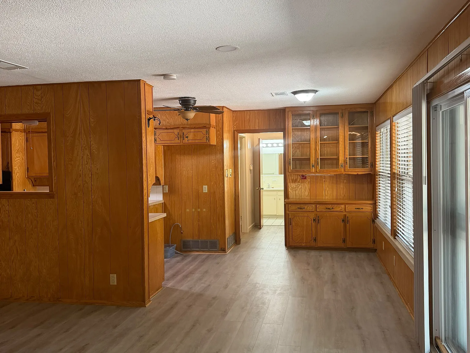 832 Overhill Drive - 1 — Photo 3