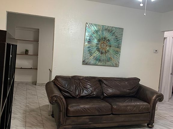 3rd image of 2921 SE 36th Ct #A