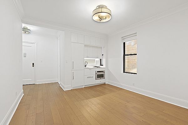 1st image of 225 W 23rd St APT 5J