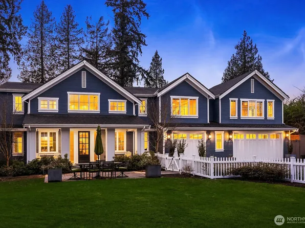 3845 95th Avenue NE, Yarrow Point, WA 98004