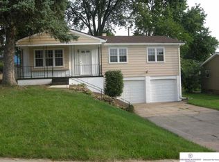 6323 Jaynes St, Omaha, NE 68104