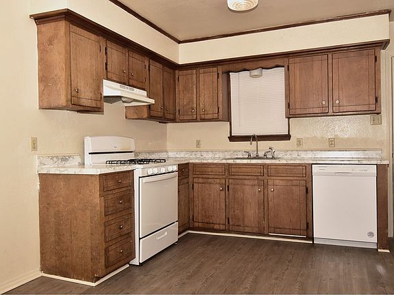 2nd image of 3106 Stanford St APT B