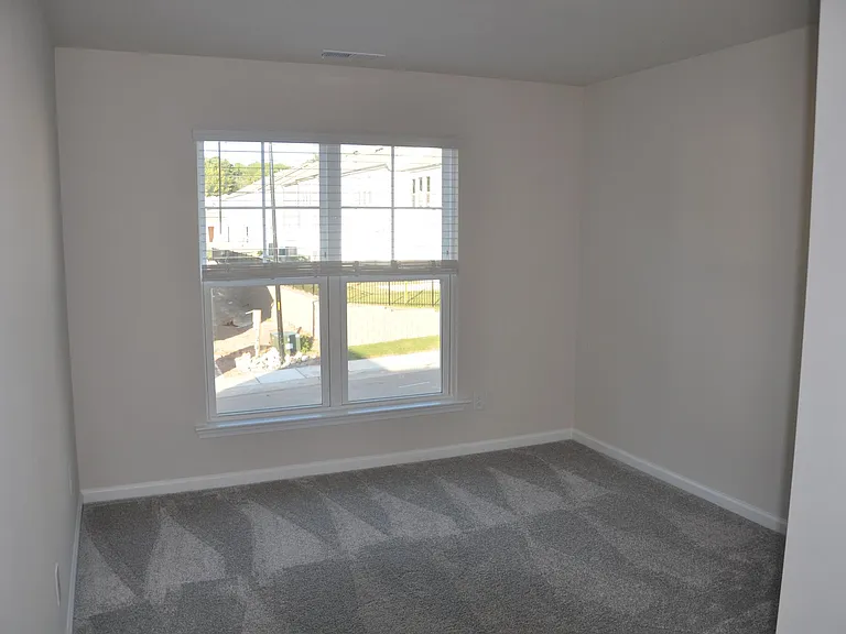 611 Bucknell Way — Photo 17