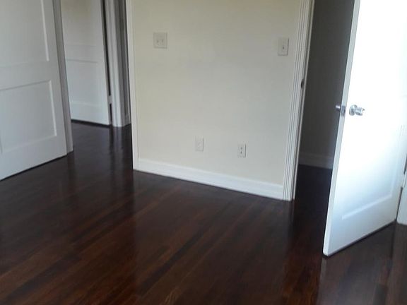 2nd image of 1220 N Reagan St #House
