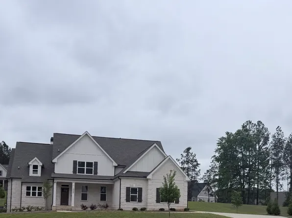 1988 Beebalm Dr, Statham, GA 30666