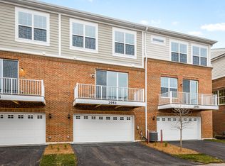 2952 Reflection Dr, Naperville, IL 60564