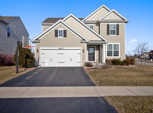 4203 Fraser Cir, Naperville, IL 60564