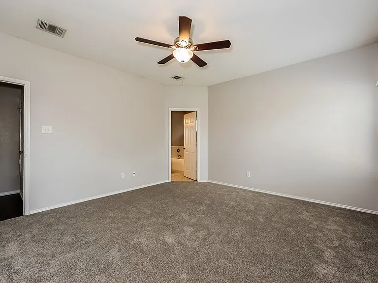 2808 Earle Dr — Photo 10