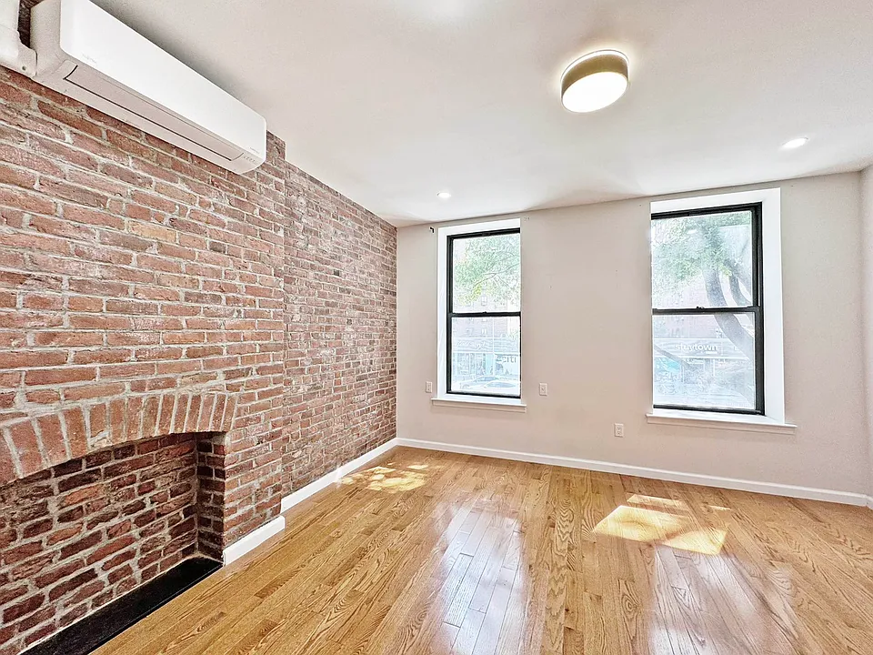 261 1st Ave #21