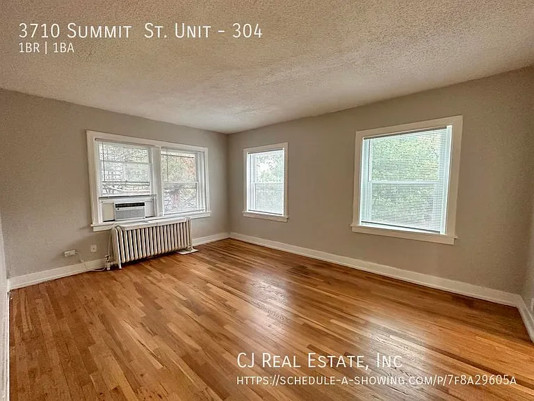3710 Summit St #304 — Photo 3