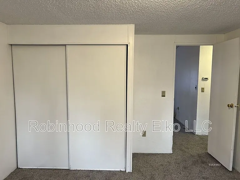1006 Cedar St — Photo 25