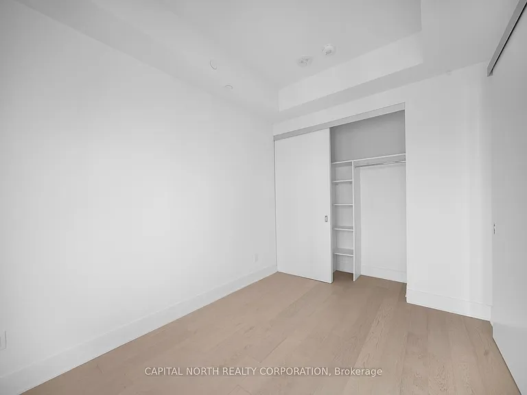 11 Yorkville Ave #5908 — Photo 21
