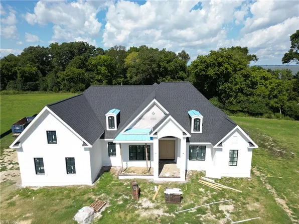 44 River Edge Dr, Suffolk, VA 23436