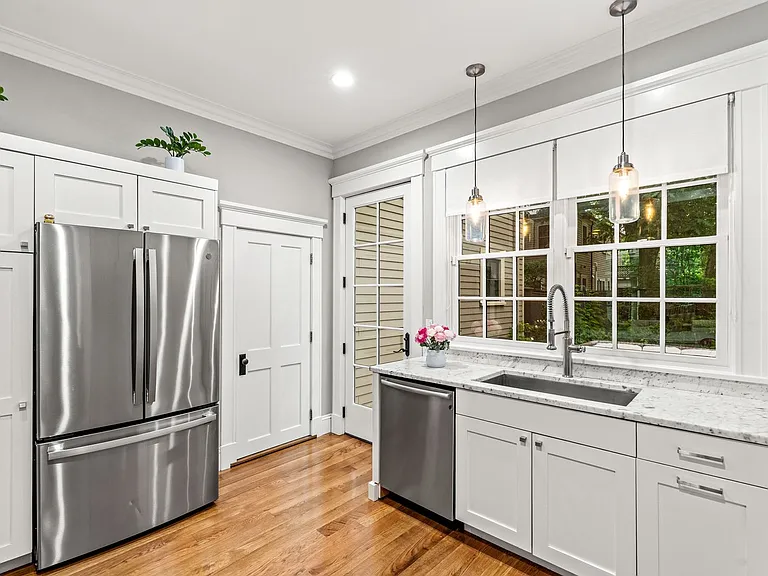 2 Brattle Cir — Photo 5
