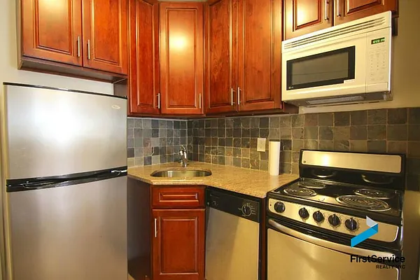 Rented by FirstService Realty (legacy) | media 7