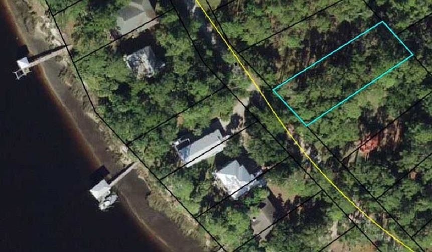 1st image of 12 River Dr
