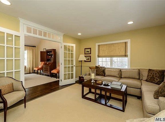 4th image of 44 Beechwood Ct