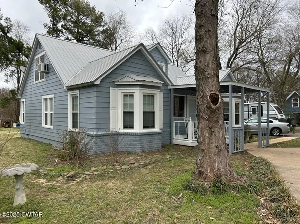 526 W Main St, Newbern, TN 38059