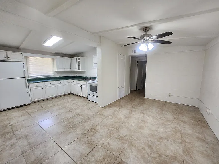 2 Nevada Cir — Photo 8