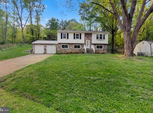 5 Willow Branch Pl, Fredericksburg, VA 22405