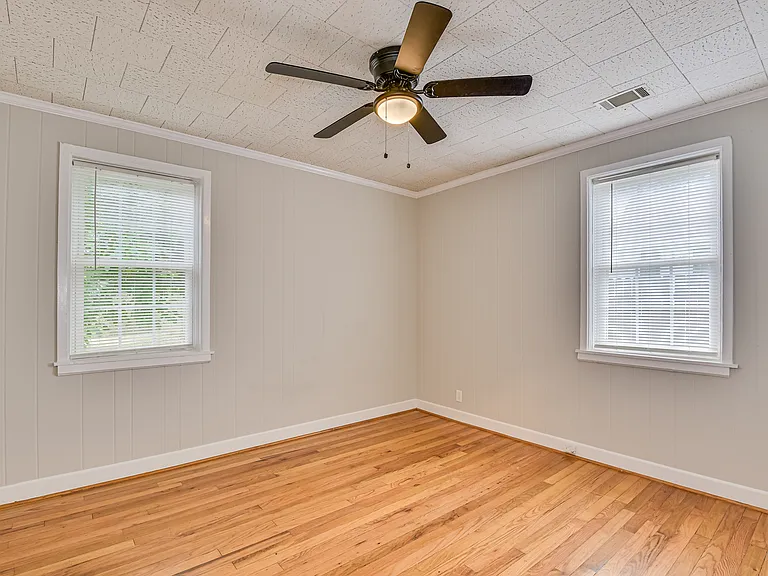 2066 Greene St — Photo 14